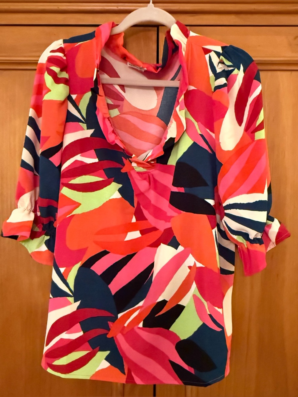 Michelle McDowell Tropical Floral Short Sleeve Boutique Top Blouse M